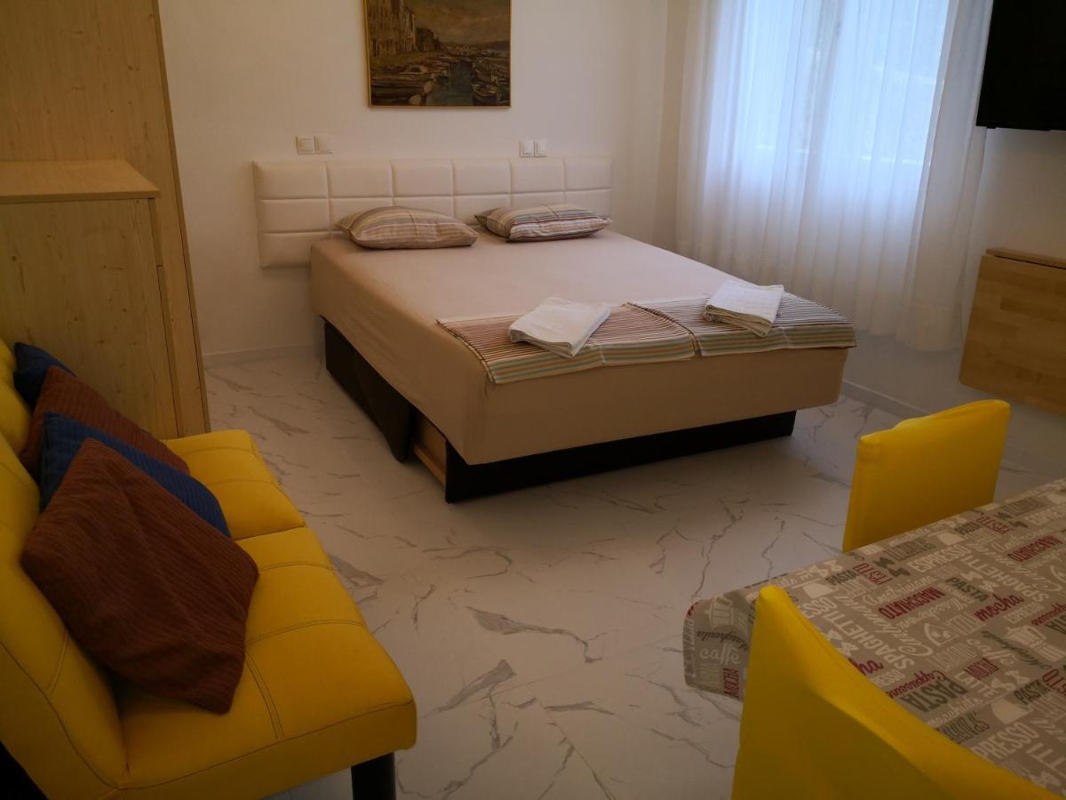 City Center Garden Apartments Шибеник Екстер'єр фото