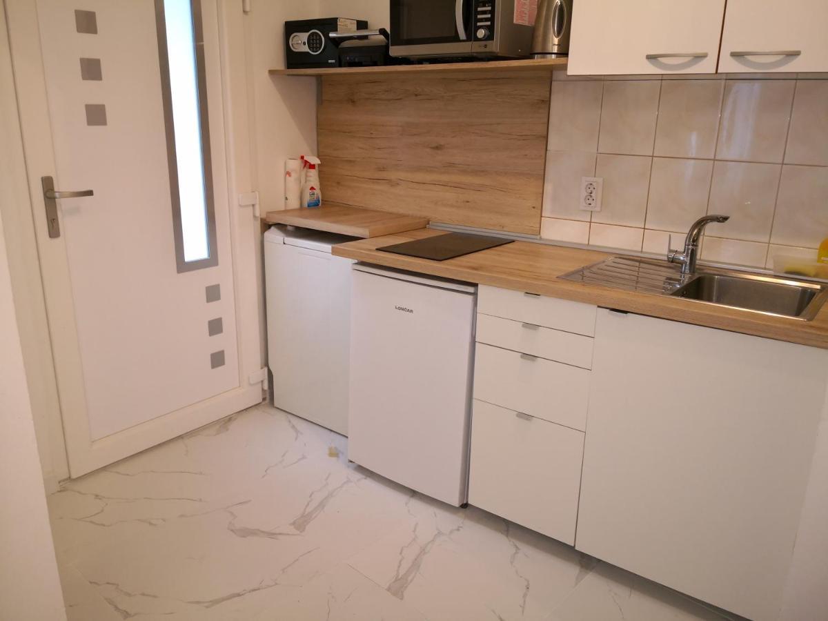 City Center Garden Apartments Шибеник Екстер'єр фото