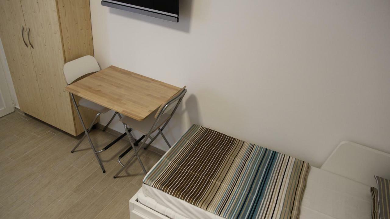 City Center Garden Apartments Шибеник Екстер'єр фото
